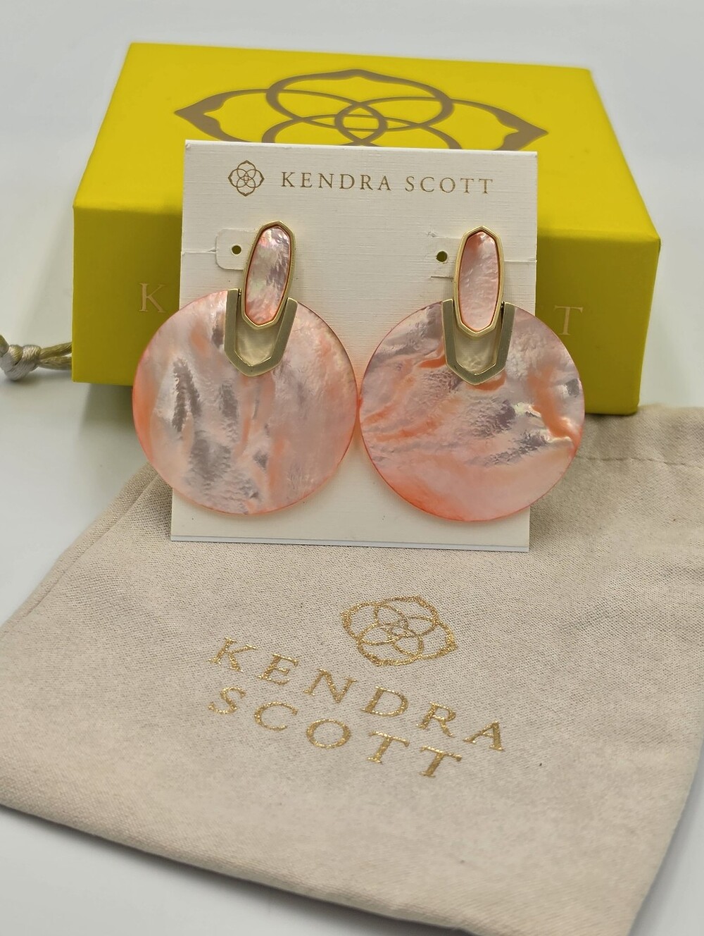 Kendra Scott Didi Peach Pink Mother-of-Pearl Drop Earrings Statement New